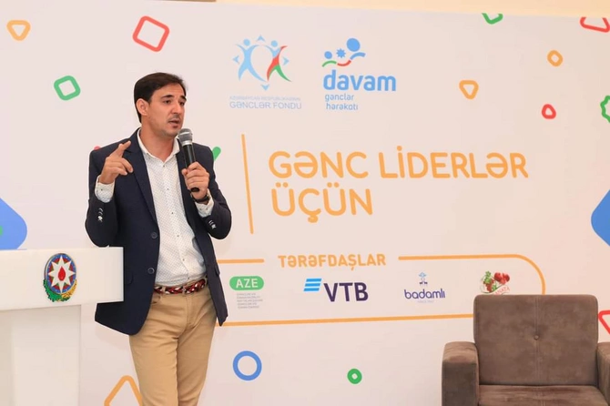 “Gənc Liderlər üçün Yay Universiteti”nin üçüncü günü başa çatdı — FOTOLAR