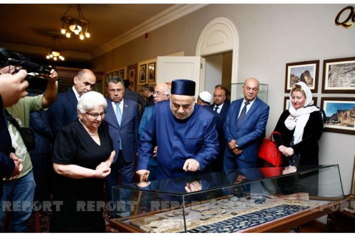 QMİ sədri Tbilisidə Azərbaycan Mədəniyyəti Muzeyini ziyarət edib