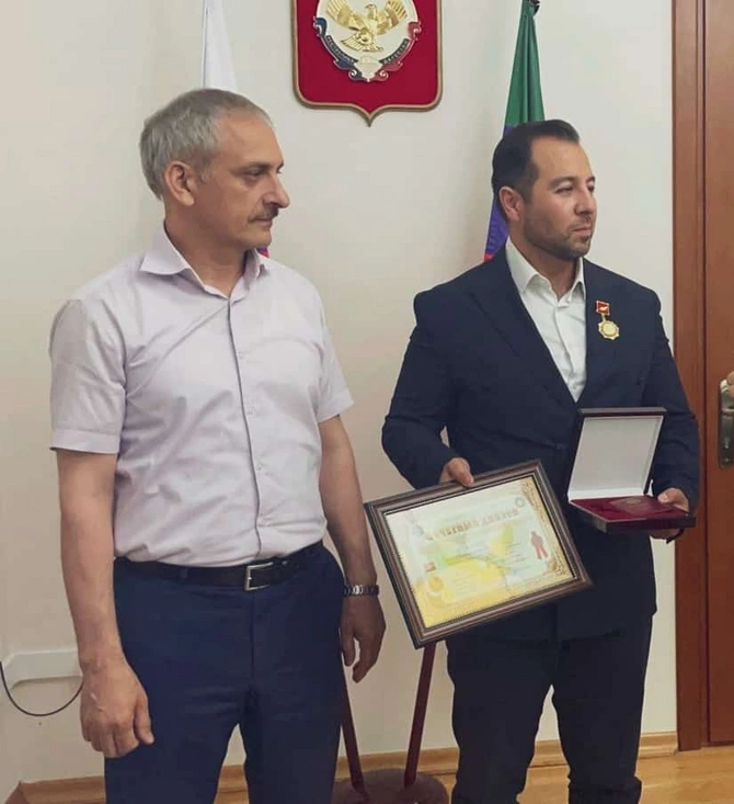 Anar Həsənov “Qızıl Qartal – Dağıstanın şərəfi və fəxri” ordeni ilə mükafatlandırıldı — FOTOLAR