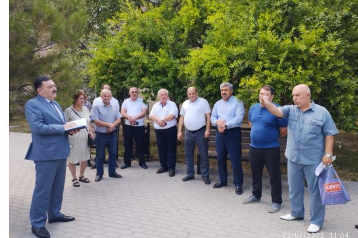“Açıq mikrofon” aksiyasında sahibkarların problemləri dinlənildi — FOTOLAR
