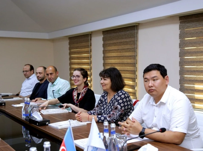 Medianın İnkişafı Agentliyində Beynəlxalq Media Forumun iştirakçıları ilə görüş keçirilib — FOTOLAR