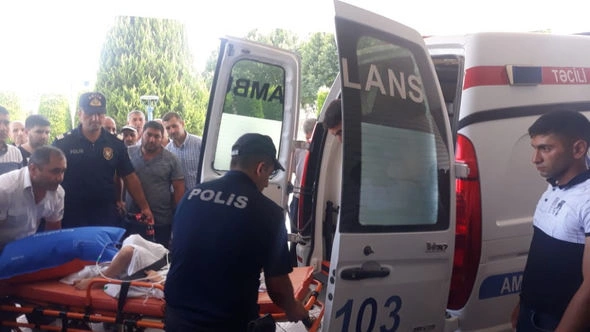 Bərdədə üç azyaşlı piyadanı maşın vurdu — FOTO