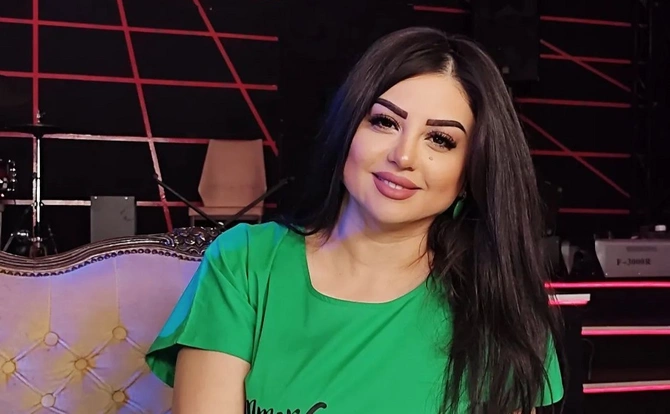 Tanınmış aparıcı verilişdən getdi — FOTO