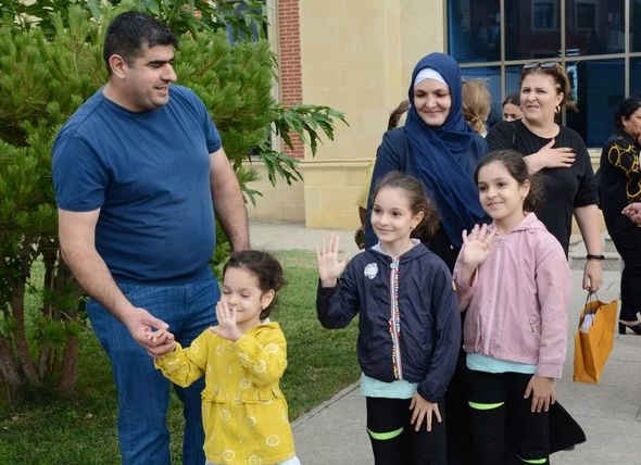 Ağalı kəndinə əhalinin köçürülməsinin birinci mərhələsi başa çatdı — FOTOLAR Ağalı kəndinə əhalinin köçürülməsinin birinci mərhələsi başa çatdı — FOTOLAR