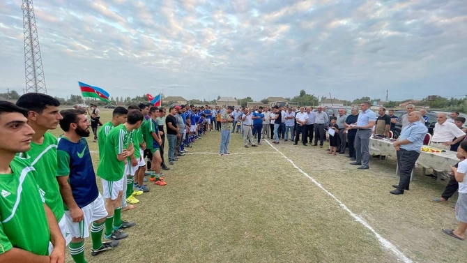 Salyanda şəhidlərin əziz xatirəsinə həsr olunmuş açıq futbol turniri keçirildi — FOTOLAR