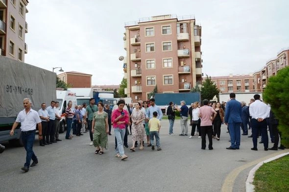 Ağalı kəndinə əhalinin köçürülməsinin birinci mərhələsi başa çatdı — FOTOLAR Ağalı kəndinə əhalinin köçürülməsinin birinci mərhələsi başa çatdı — FOTOLAR