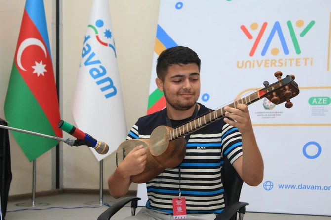 “Gənc Liderlər üçün Yay Universiteti”nin növbəti mövsümü başa çatdı — FOTOLAR “Gənc Liderlər üçün Yay Universiteti”nin növbəti mövsümü başa çatdı — FOTOLAR