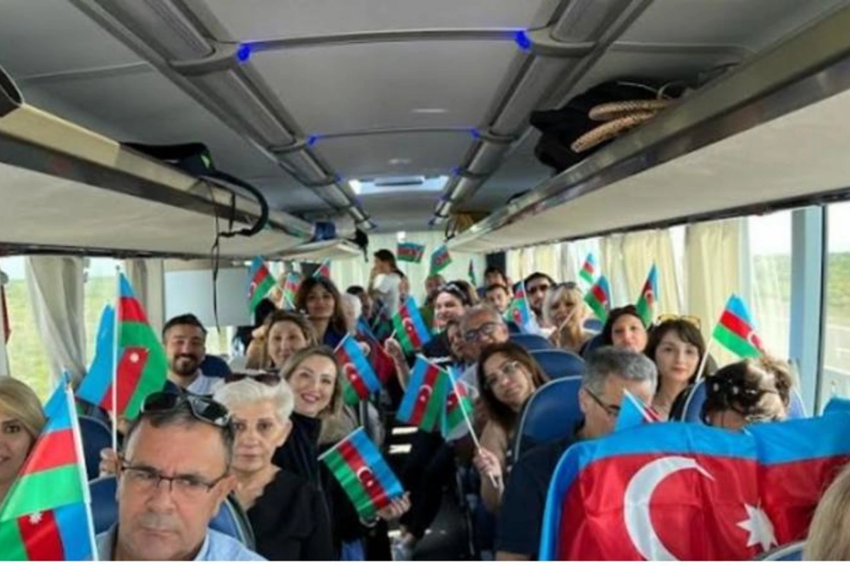 Diaspor nümayəndələrinin Şuşaya növbəti səfəri başladı — FOTOLAR