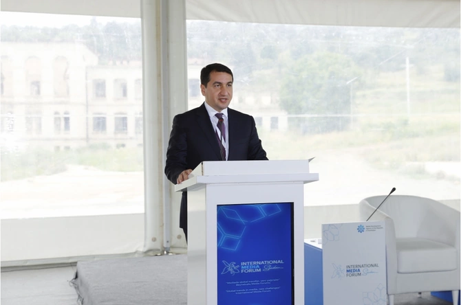 Şuşada keçirilən Beynəlxalq Media Forumu Azərbaycan mediası üçün tarixi hadisədir — FOTOLAR