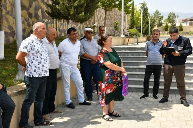 Növbəti “Açıq mikrofon” Siyəzən rayonunda quruldu — FOTOLAR Növbəti “Açıq mikrofon” Siyəzən rayonunda quruldu — FOTOLAR