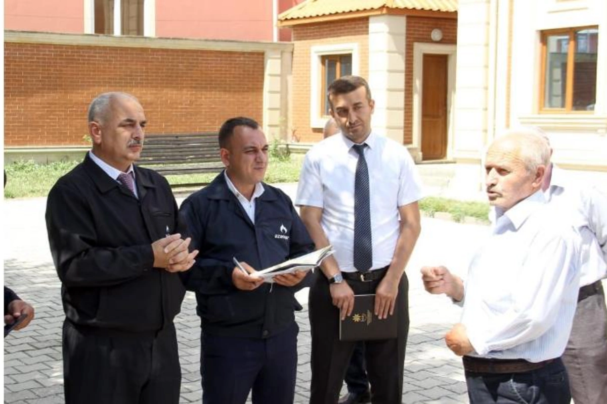 Qusarda vətəndaşlarla görüş keçirildi — FOTOLAR