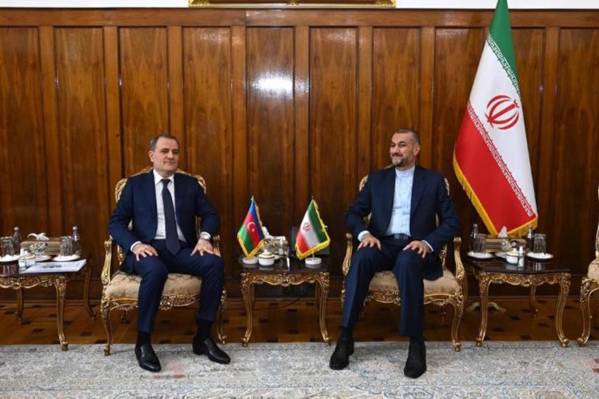 Ceyhun Bayramov İranın xarici işlər naziri ilə görüşdü — FOTO