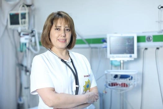 Suda boğulana ilk tibbi yardımı necə edək? — FOTOLAR