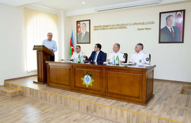 Sumqayıt Baş Gömrük İdarəsində sahibkarlarla görüş keçirildi — FOTOLAR Sumqayıt Baş Gömrük İdarəsində sahibkarlarla görüş keçirildi — FOTOLAR