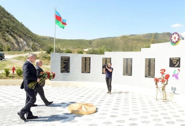 Əli Əsədov və Samir Nuriyev azad olunmuş ərazilərə səfər edib — FOTO