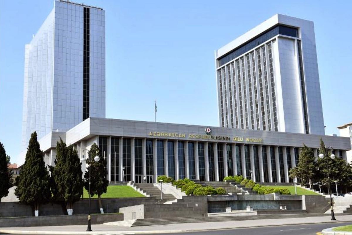 Parlamentdə işçi qruplarına yeni rəhbərlər seçiləcək