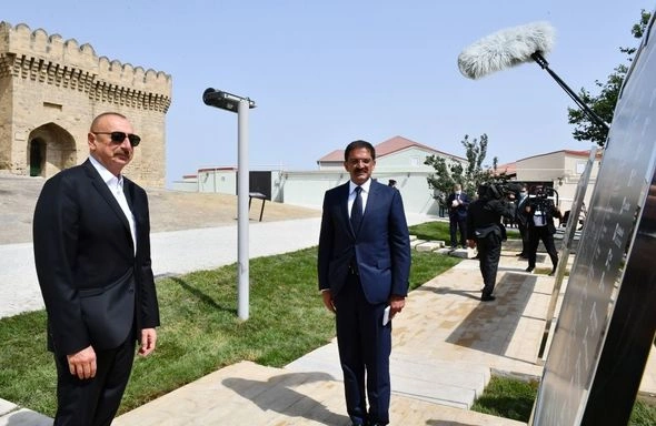 Prezident Ramana qəsəbəsində görülən abadlıq işləri ilə tanış oldu — FOTOLAR Prezident Ramana qəsəbəsində görülən abadlıq işləri ilə tanış oldu — FOTOLAR