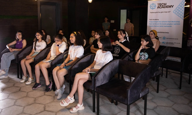 “Aura”nın dəstəyi ilə “Her Improvement” proqramının dördüncü mərhələsi başa çatdı — FOTOLAR