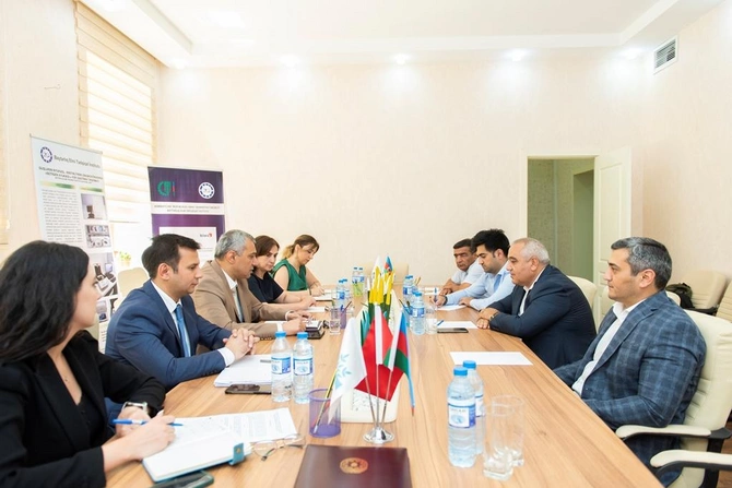 Quşçuluq təsərrüfatları ixtisaslı laboratoriya ilə əməkdaşlığa başlayır — FOTO