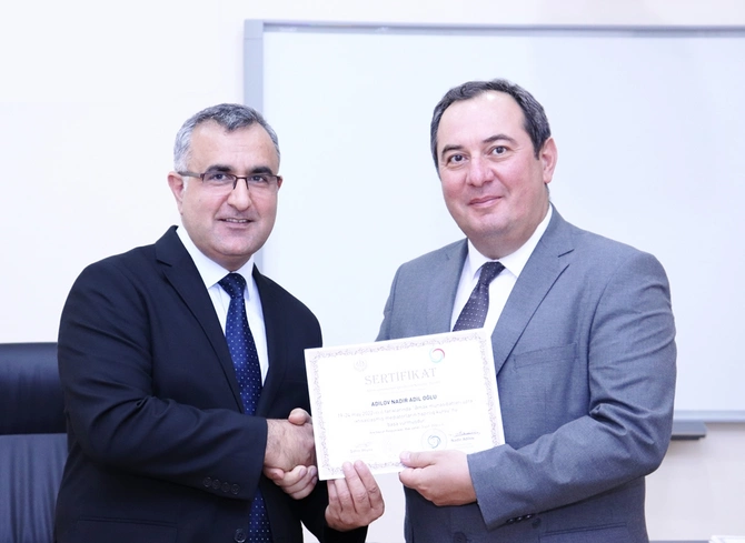 Mediatorlara sertifikatlar təqdim edildi — FOTOLAR