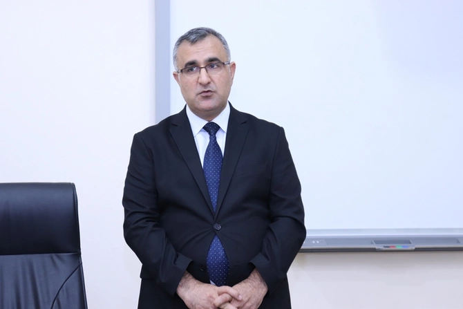 Mediatorlara sertifikatlar təqdim edildi — FOTOLAR