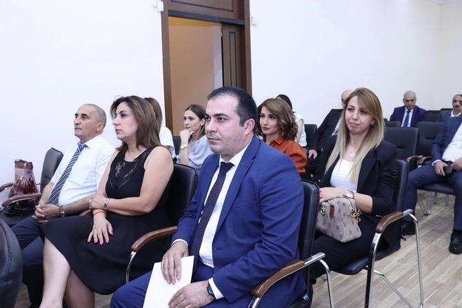 Mediatorlara sertifikatlar təqdim edildi — FOTOLAR