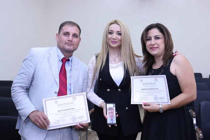 Mediatorlara sertifikatlar təqdim edildi — FOTOLAR