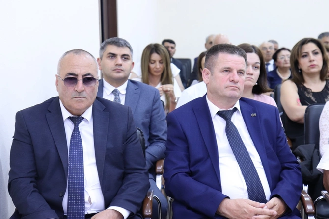 Mediatorlara sertifikatlar təqdim edildi — FOTOLAR