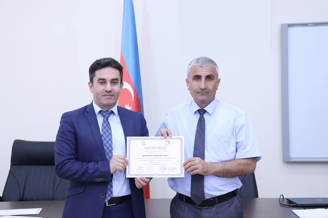 Mediatorlara sertifikatlar təqdim edildi — FOTOLAR