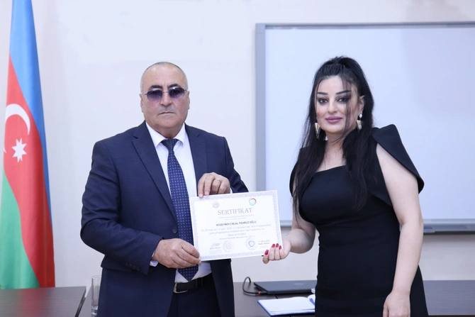 Mediatorlara sertifikatlar təqdim edildi — FOTOLAR