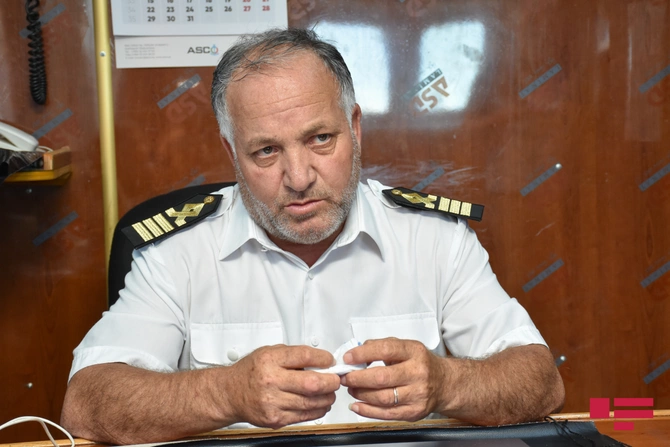 Dənizçi şair: “Uşaqlıq arzularım, xəyallarım məni gəmiyə gətirib çıxardı” Dənizçi şair: “Uşaqlıq arzularım, xəyallarım məni gəmiyə gətirib çıxardı”