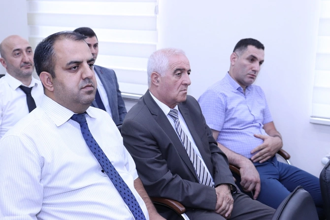 Mediatorlara sertifikatlar təqdim edildi — FOTOLAR