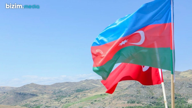 SƏFƏR QEYDLƏRİ: Viran olmuş Qubadlıda ilk hərbçi şəhidin məzarı yenidən bərpa olundu — VİDEO SƏFƏR QEYDLƏRİ: Viran olmuş Qubadlıda ilk hərbçi şəhidin məzarı yenidən bərpa olundu — VİDEO