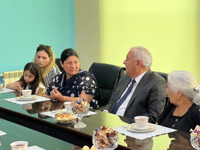 Füzulidə Milli Qəhrəman və Vətən Müharibəsi Qəhrəmanları ailələri ilə görüş keçirildi — FOTOLAR Füzulidə Milli Qəhrəman və Vətən Müharibəsi Qəhrəmanları ailələri ilə görüş keçirildi — FOTOLAR