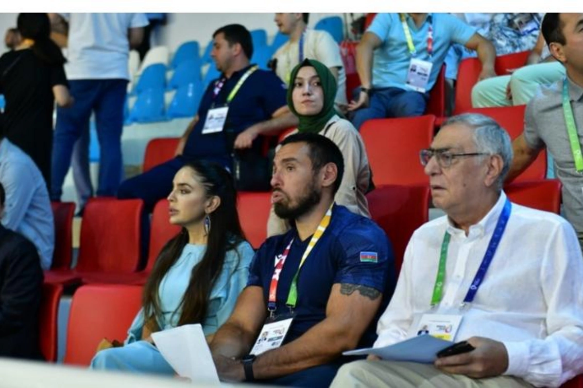 Leyla Əliyeva güləşçilərimizin V İslam Həmrəyliyi Oyunlarındakı çıxışlarına baxıb — FOTOLAR