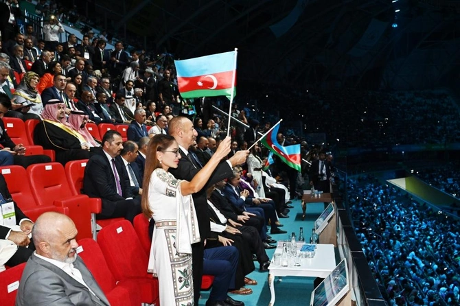 İlham Əliyev və Mehriban Əliyeva V İslam Həmrəyliyi Oyunlarının açılışında — YENİLƏNİB