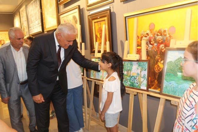 Xətaidə “Təbiəti yaşıla boyayaq” adlı rəsm sərgisi keçirildi — FOTOLAR