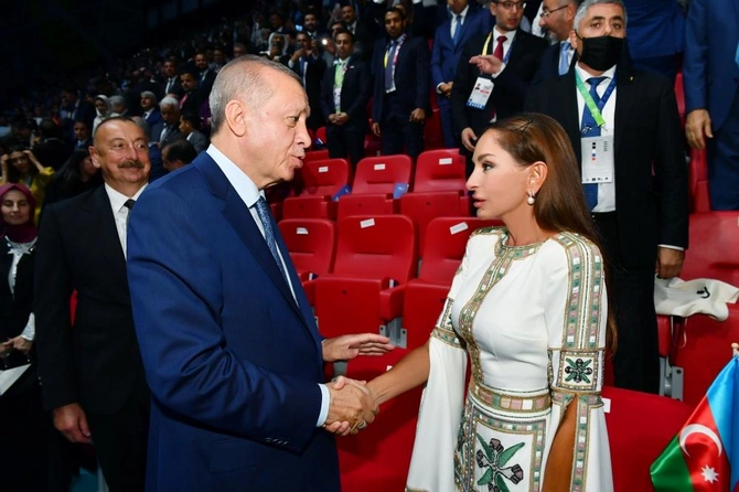 İlham Əliyev və Mehriban Əliyeva V İslam Həmrəyliyi Oyunlarının açılışında — YENİLƏNİB