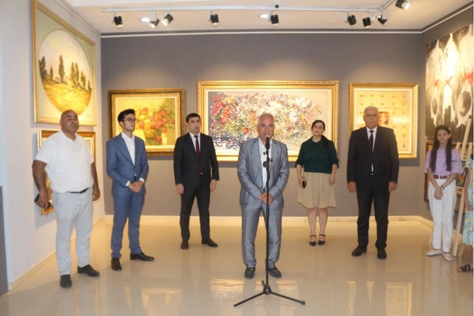 Xətaidə “Təbiəti yaşıla boyayaq” adlı rəsm sərgisi keçirildi — FOTOLAR