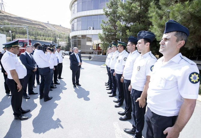 Şahin Bağırov gömrük postunda mövcud vəziyyətlə tanış olub — FOTOLAR