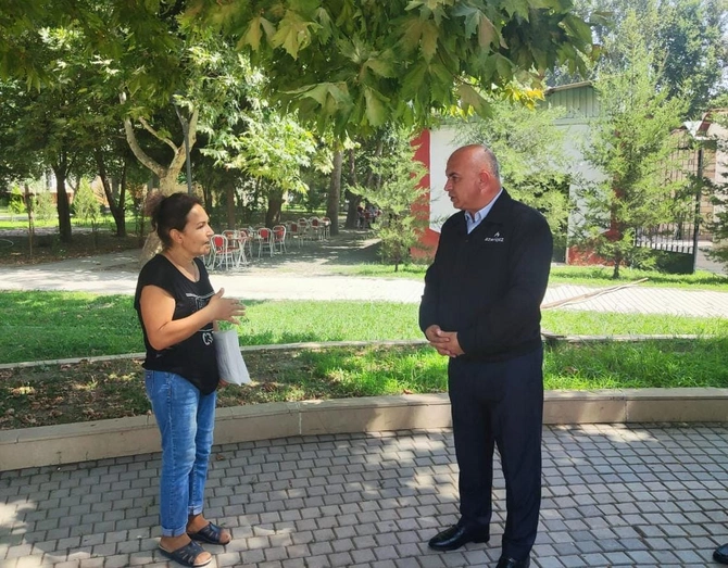 Mingəçevirdə vətəndaşların sualları yerindəcə cavablandırıldı — FOTOLAR
