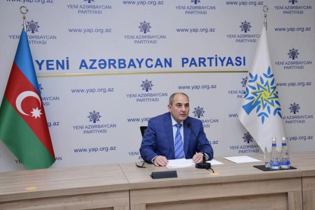 YAP İdarə Heyətinin iclası keçirildi — FOTOLAR