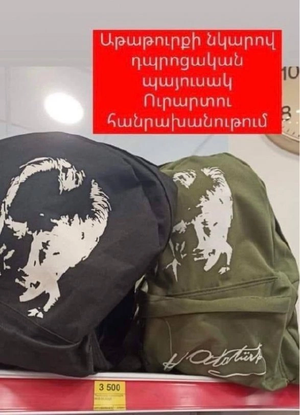 Erməni uşaqlar məktəbə Atatürkün portreti olan bel çantalarında gedəcəklər — FOTO Erməni uşaqlar məktəbə Atatürkün portreti olan bel çantalarında gedəcəklər — FOTO