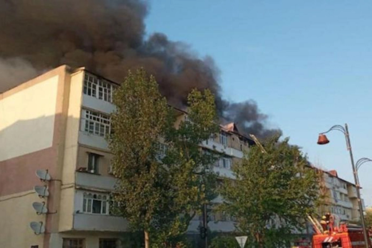 Arvadına acıqlanıb binanı yandıran kişiylə bağlı məhkəmə qərar verdi