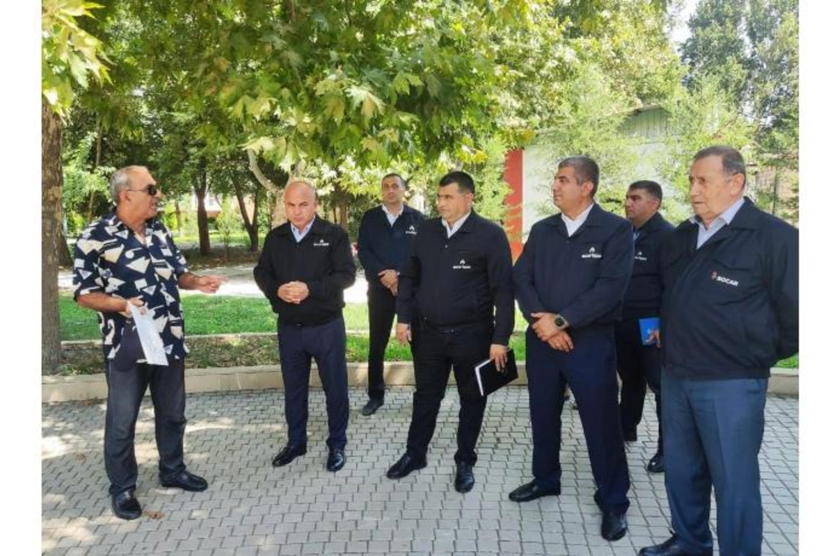 Mingəçevirdə vətəndaşların sualları yerindəcə cavablandırıldı — FOTOLAR