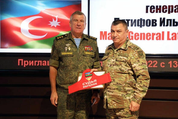 “Tank biatlonu” müsabiqəsinin hakimlərinə sertifikatlar təqdim edildi — FOTO