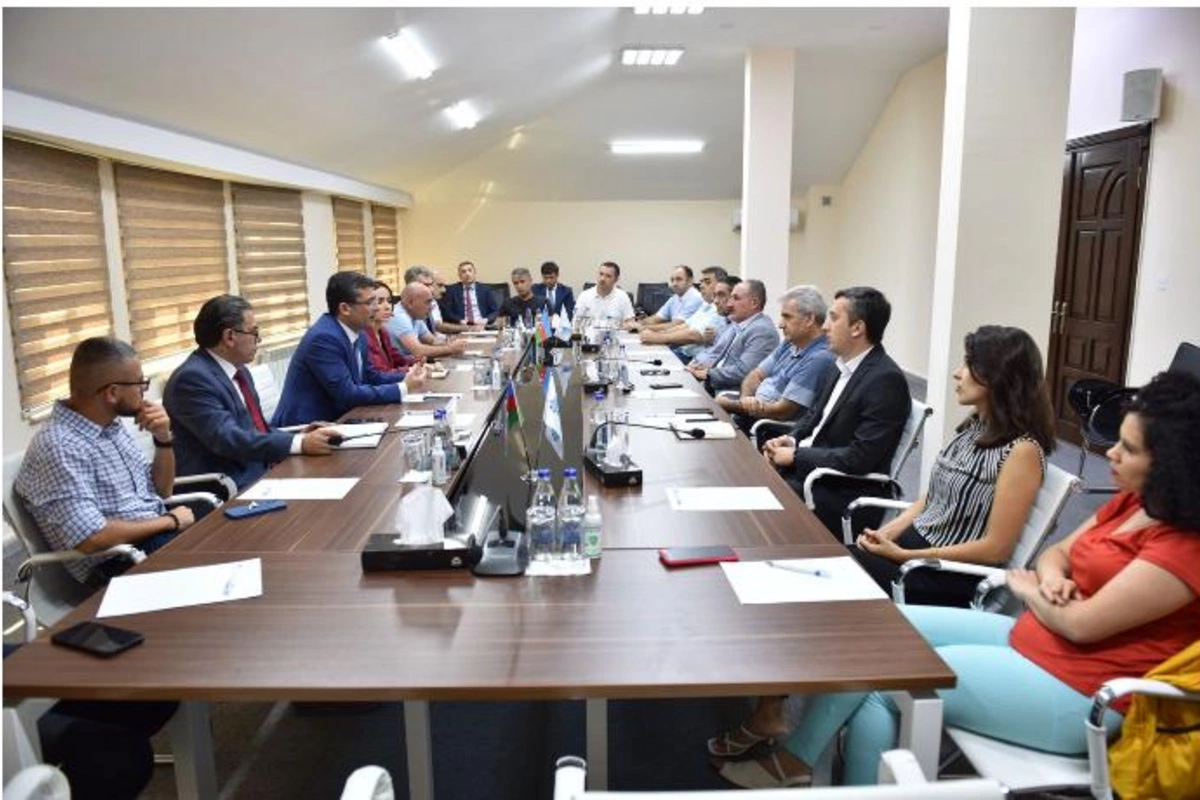 MEDİA-da maliyyə yardımı göstərilən onlayn media subyektlərinin rəhbərləri ilə görüş keçirildi — FOTO