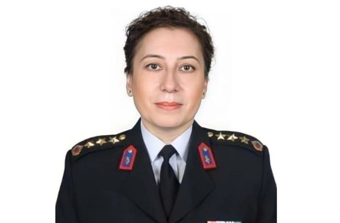 Türkiyə Silahlı Qüvvələrində ilk qadın general — FOTO