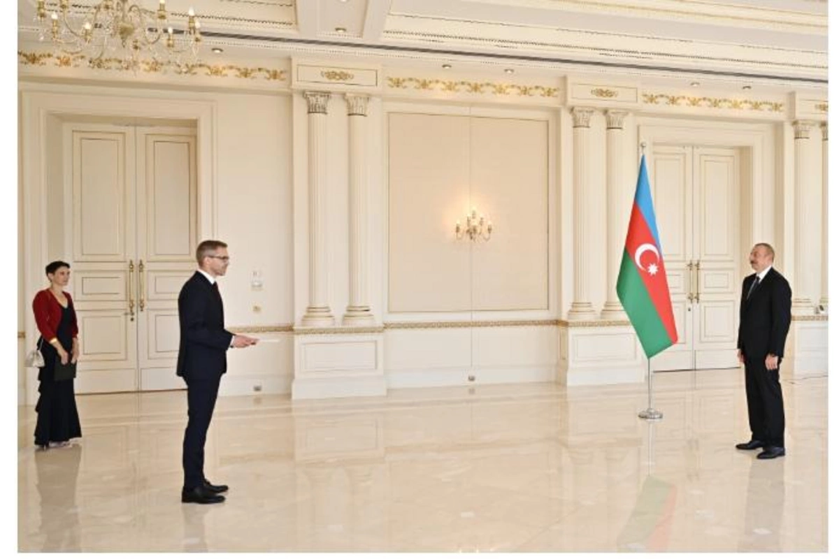 İlham Əliyev İsveçin yeni səfirinin etimadnaməsini qəbul etdi — YENİLƏNİB