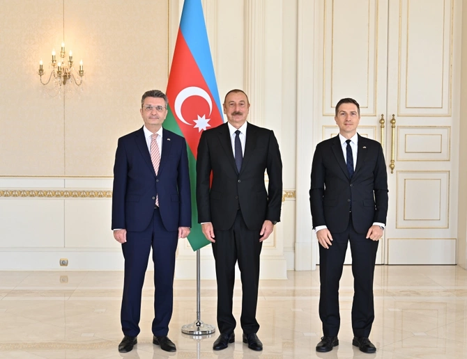 İlham Əliyev Almaniyanın yeni səfirinin etimadnaməsini qəbul etdi — YENİLƏNİB